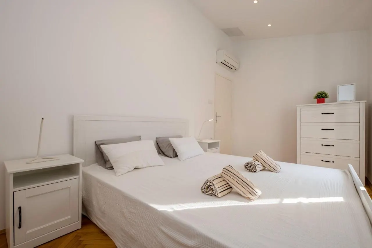 Apartmani Santino Rab Town Apartament